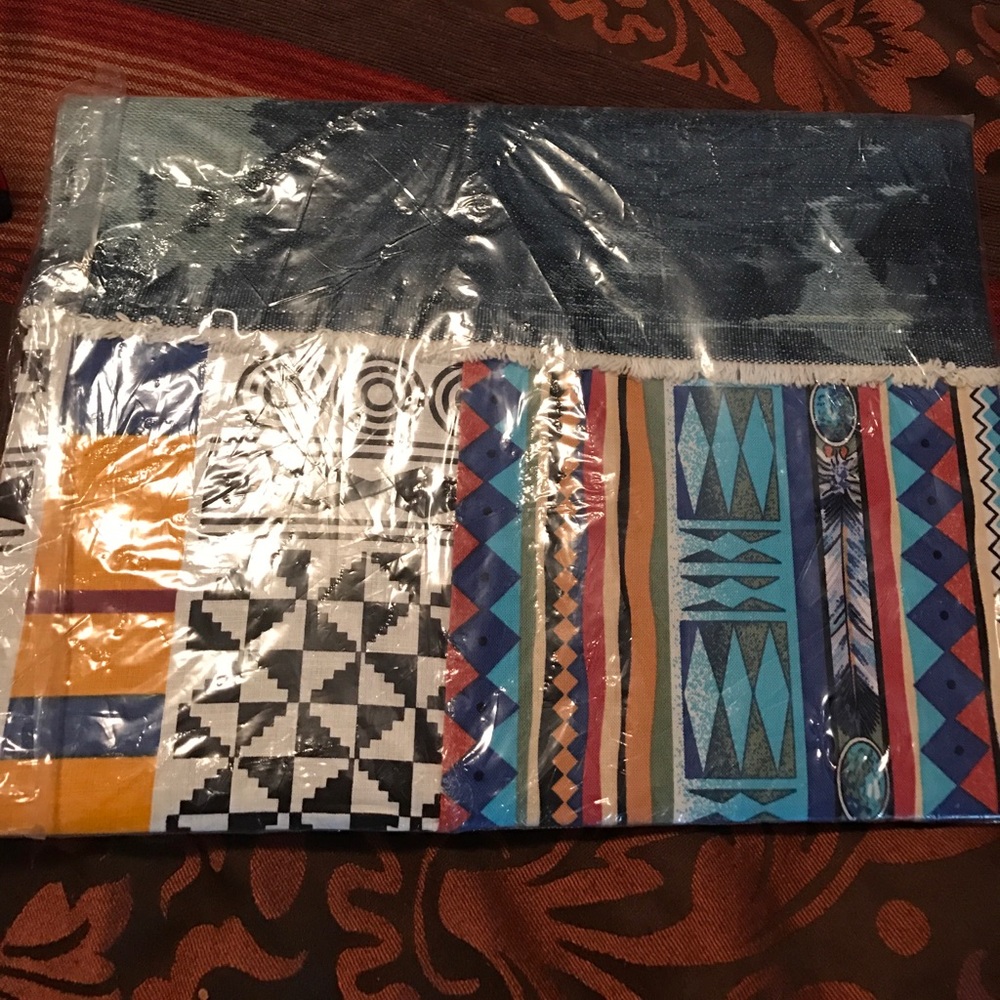 Custom Made Clutch - Picture 2 of 2