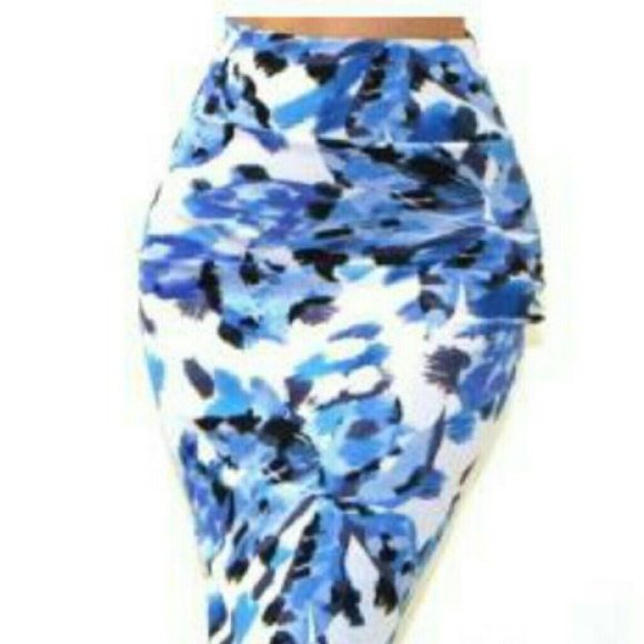 Pencil skirt - Picture 1 of 2