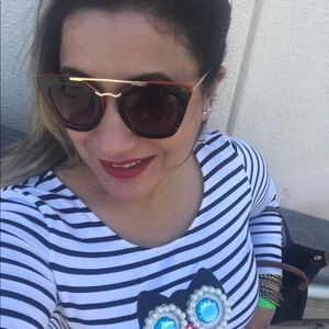 Meet your Posher, Leticia