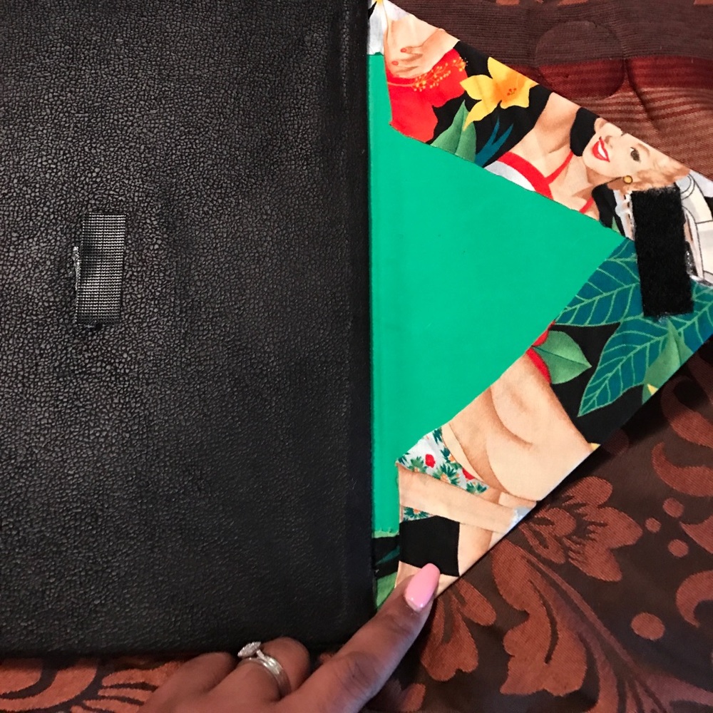 Custom Made Clutch - Picture 3 of 3