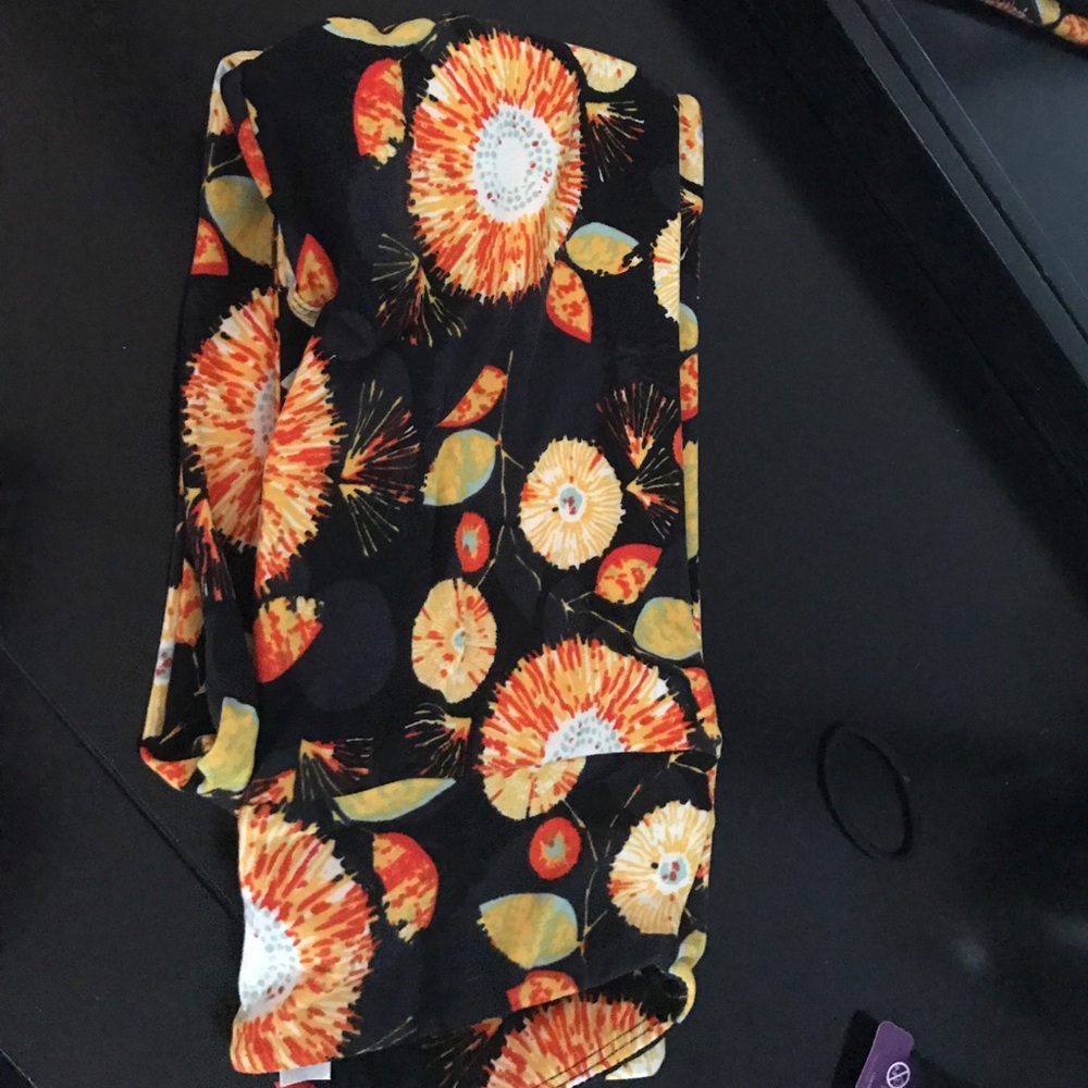 One Size lularoe leggings NEW