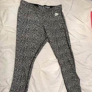 NIKE leggings