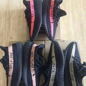 Yeezy boost 350 v2