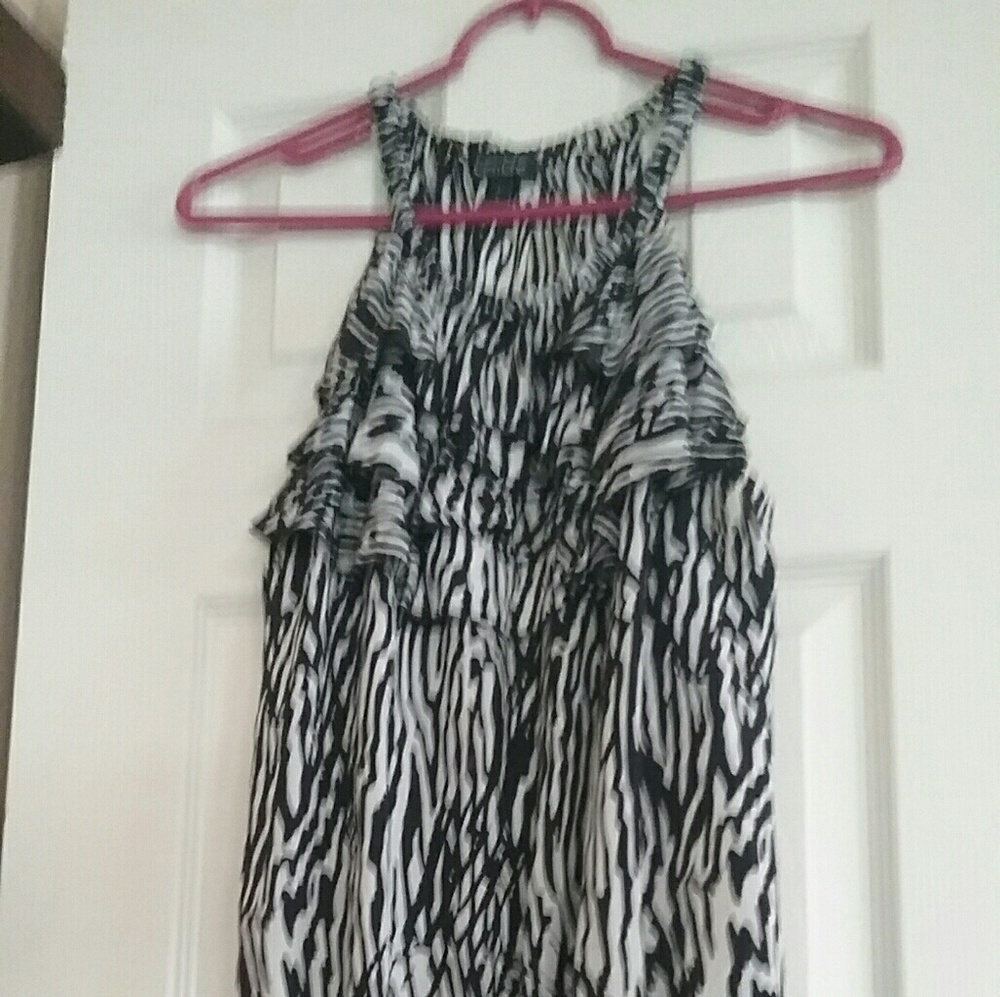 Karen Kane tank top with tie cinch