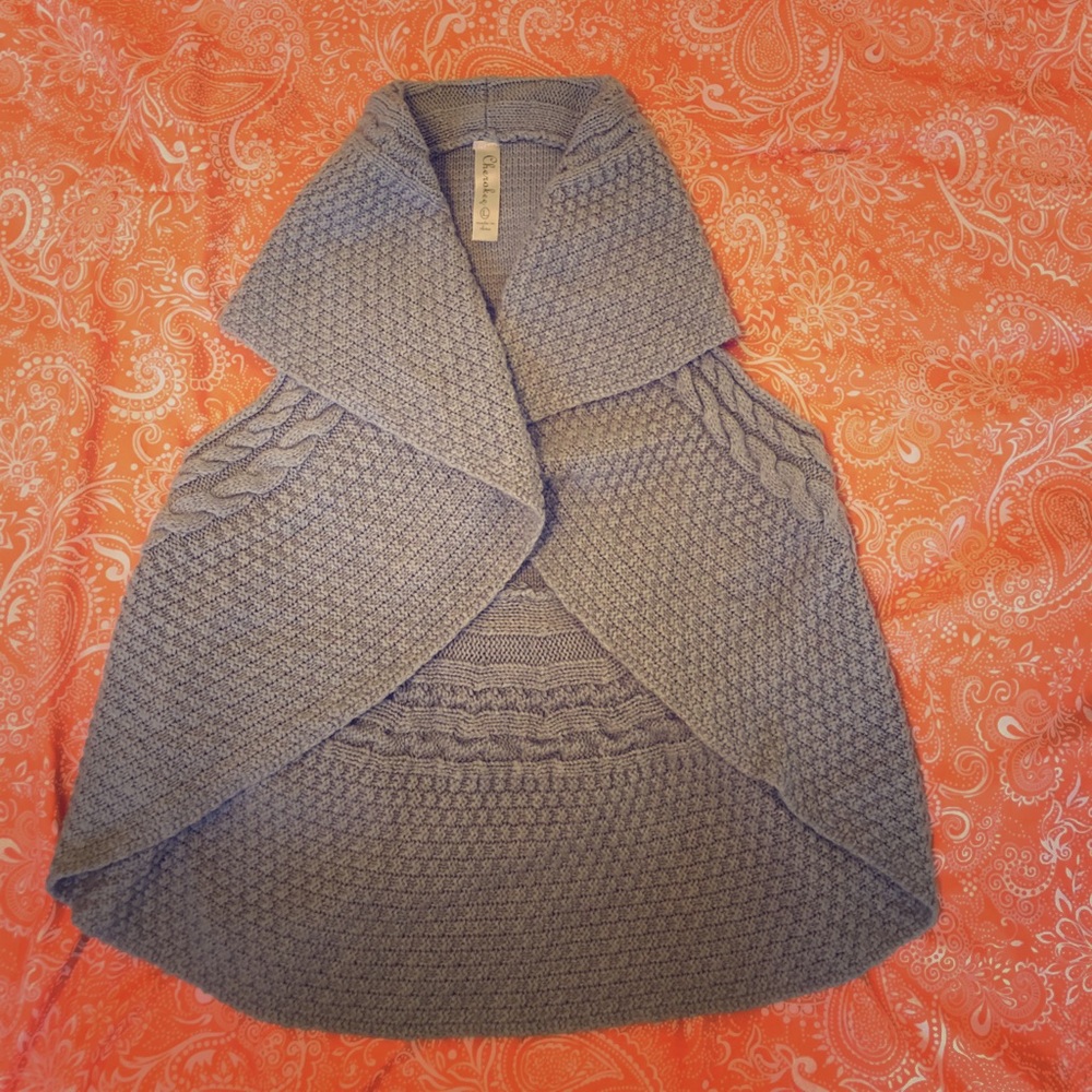 Grey sleeveless sweater