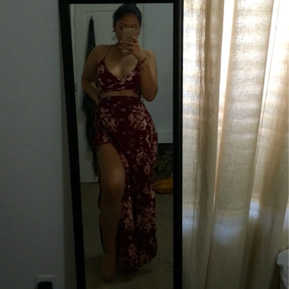 New two piece flower set outfit - Picture 4 of 4