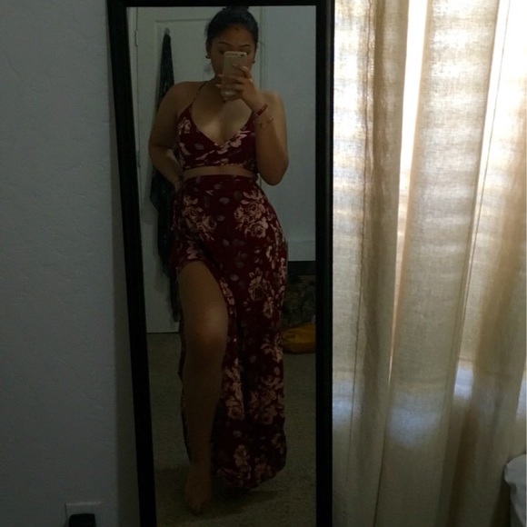 New two piece flower set outfit - Picture 4 of 4