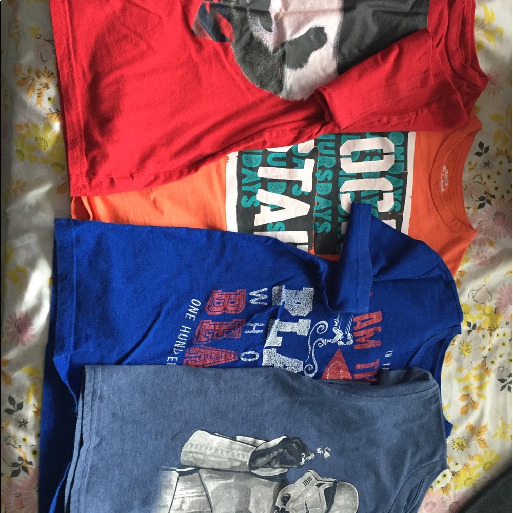 Bundle of boys gently used half sleeves tshirts