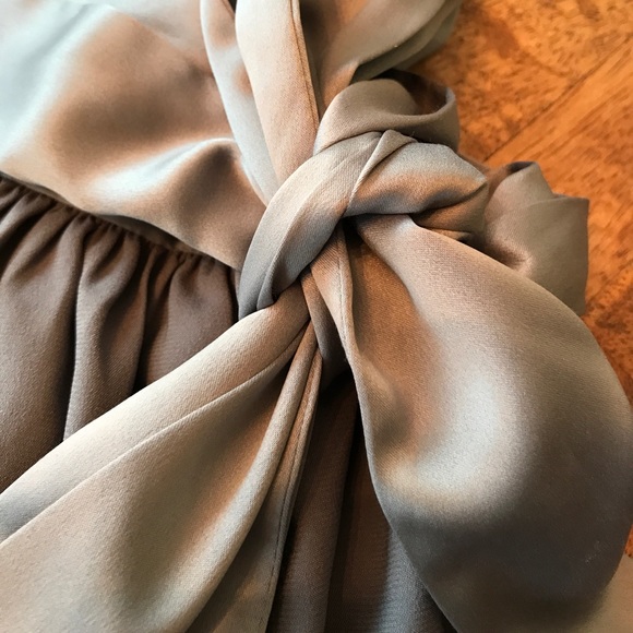 BCBGeneration gray poly blend "silk" skirt - Picture 2 of 3
