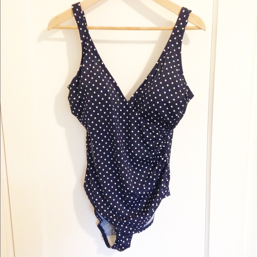 Miracle suit, like new by Kirkland