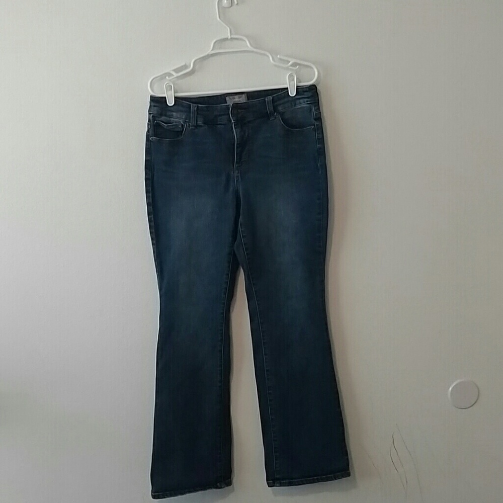 Women's chicos jeans