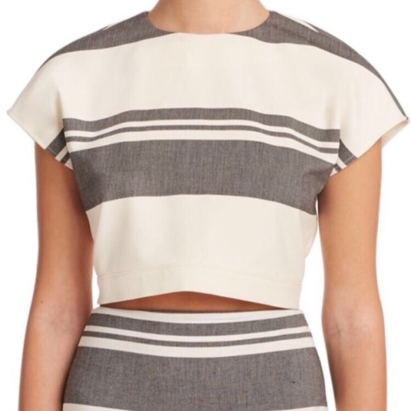 Elizabeth and James Top short sleeved striped crop top - Picture 3 of 4