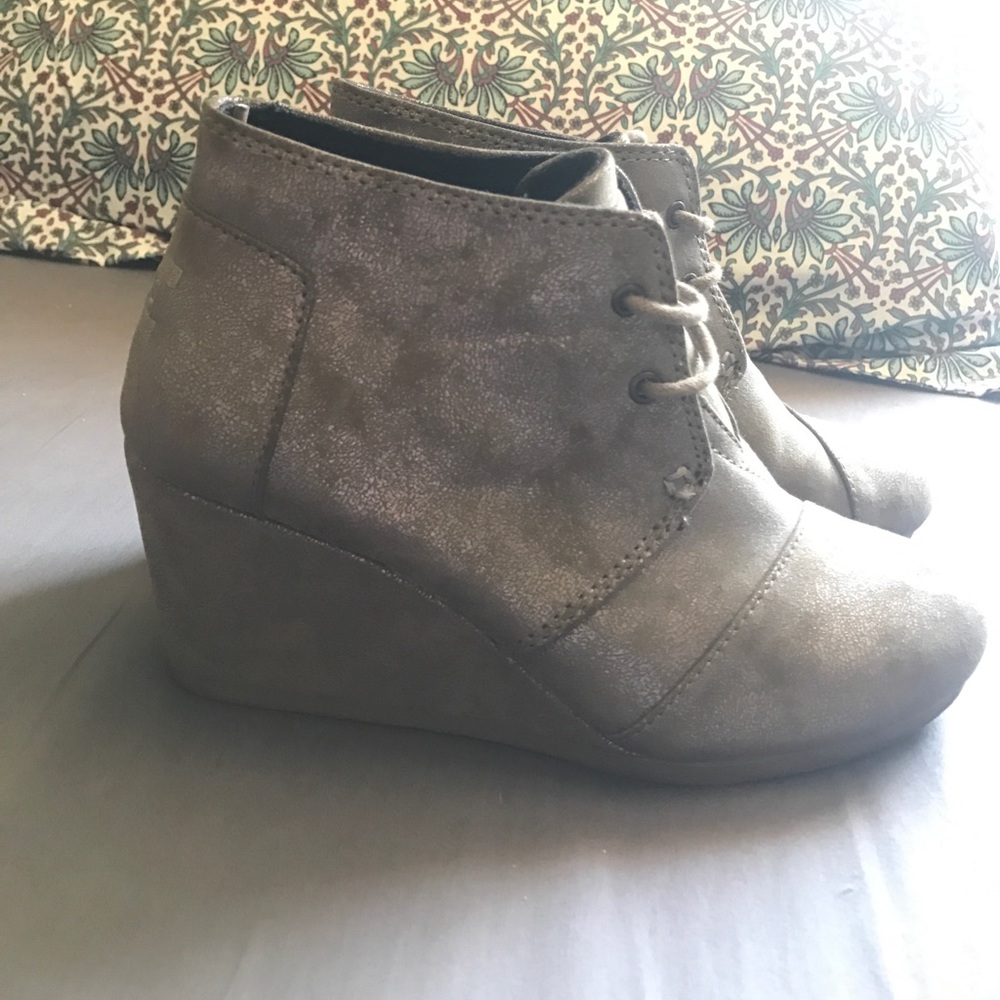 Toms wedge boots