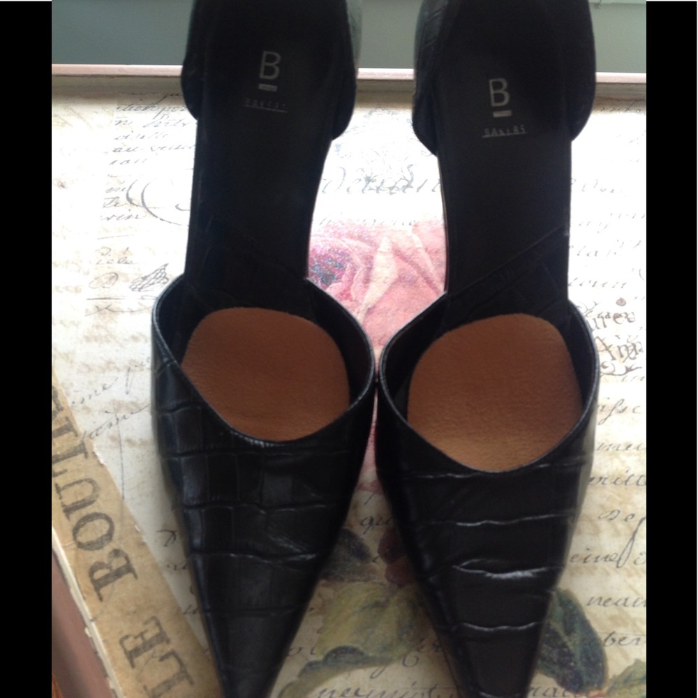 Faux Gator Pumps