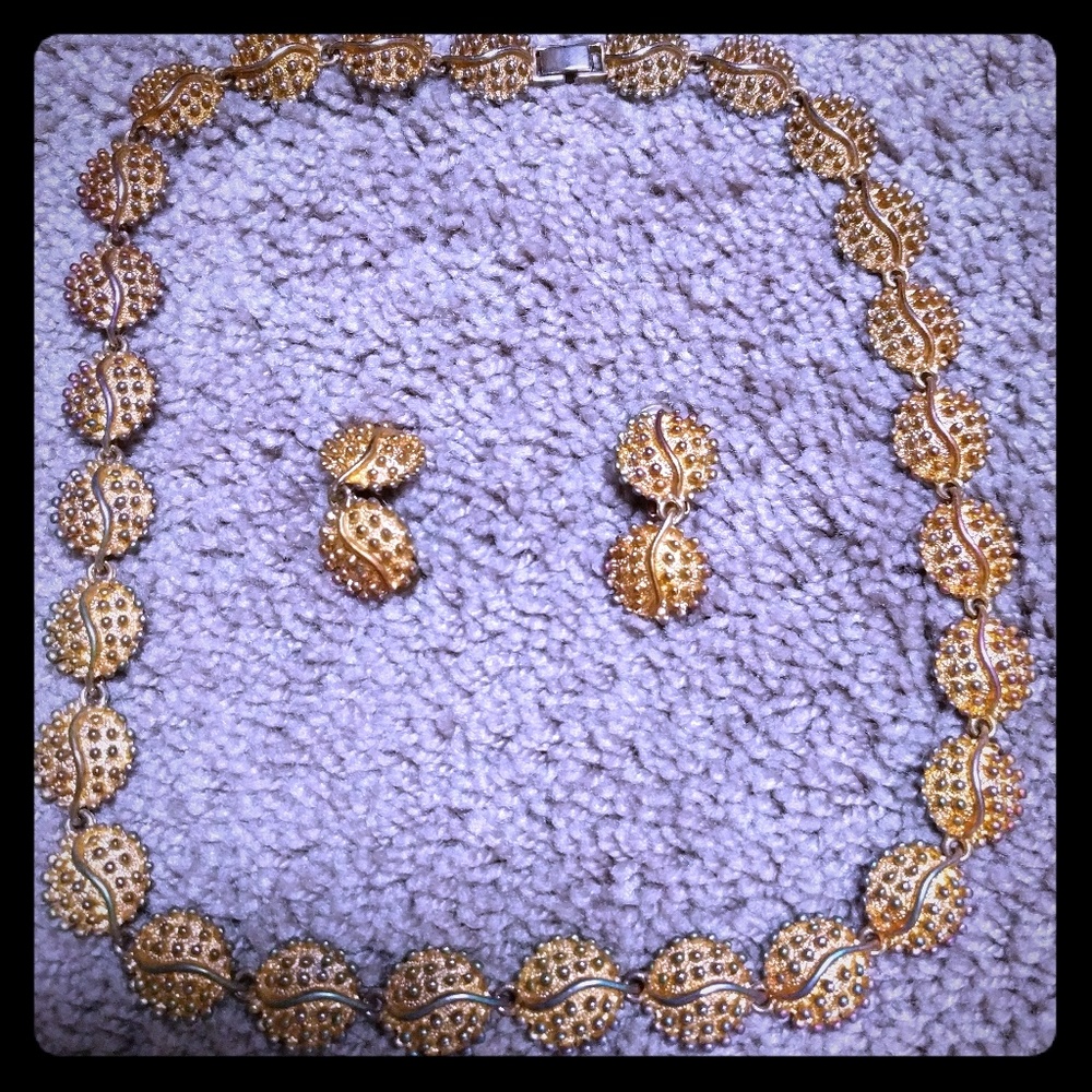 Vintage gold plated jewelry set