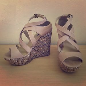SODA STRAPPY WEDGE PLATFORMS