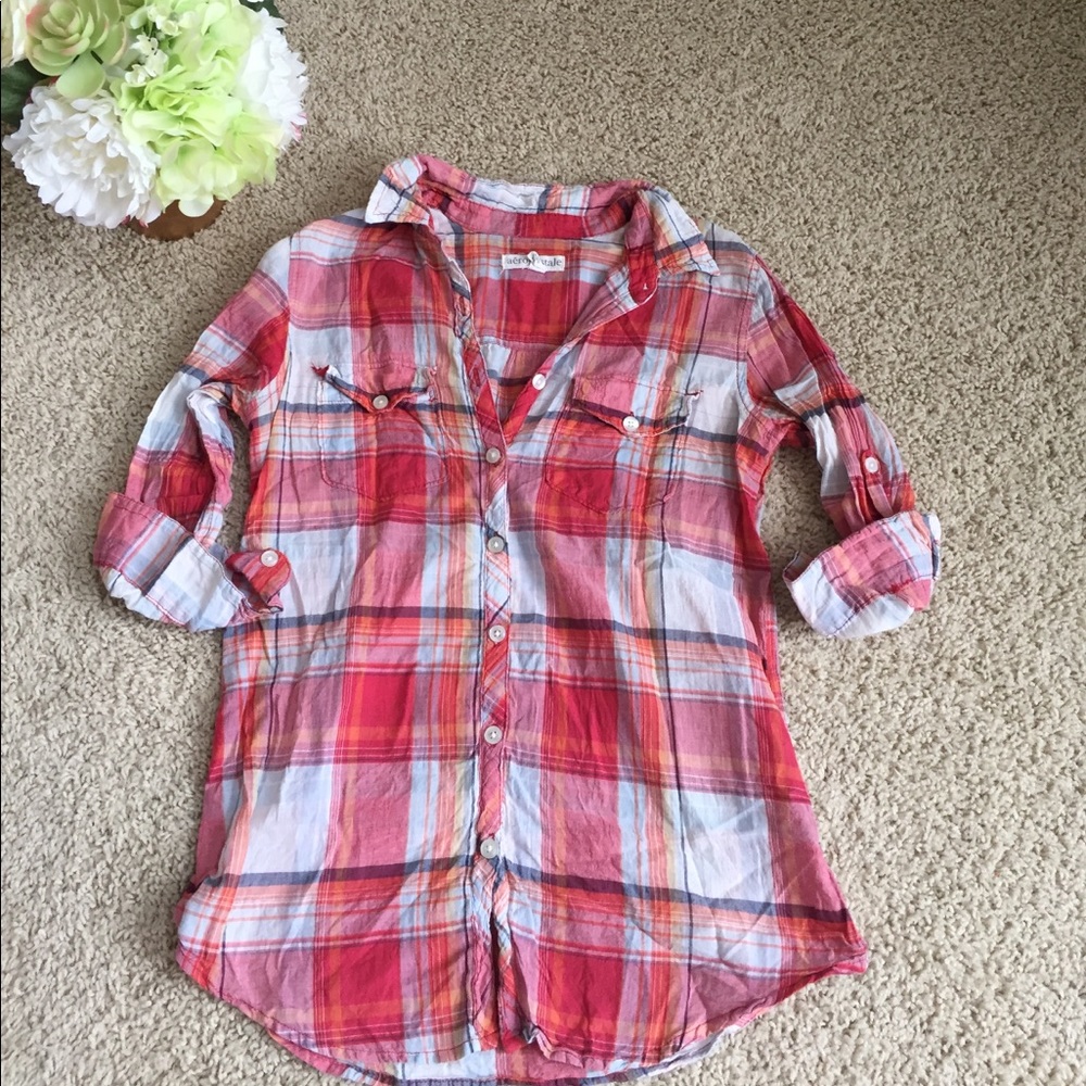 🎉🎉Red plaid button up