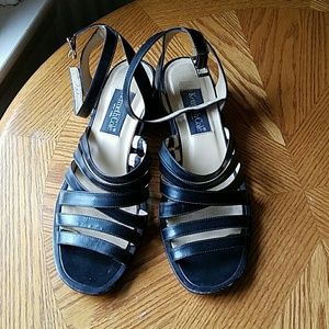 Kenneth Cole Black Sandals, Size 8