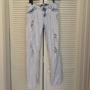 Vanilla Star sz 11 jeans w/holes