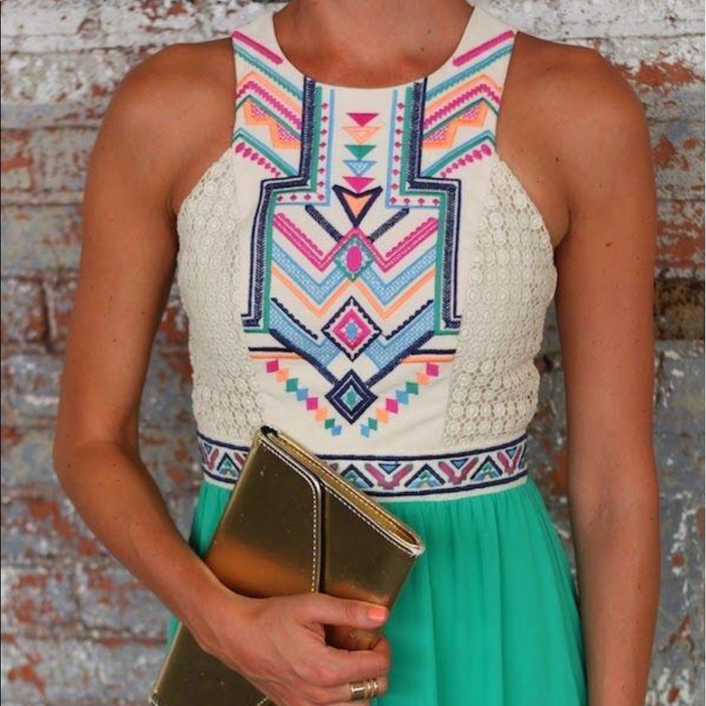 🚨🚨1 L & 1 XL left 🚨🚨 - Picture 3 of 6