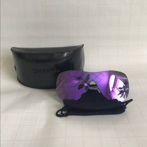 CHANEL Runway Mirrored Quilted Shield Sunglasses