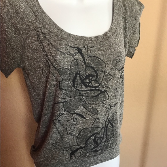 Full Tilt Gray Flowers Shirt - Picture 2 of 4