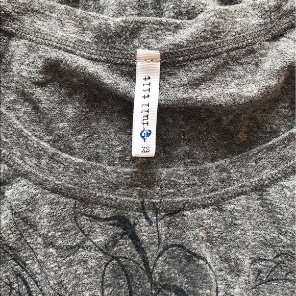 Full Tilt Gray Flowers Shirt - Picture 4 of 4