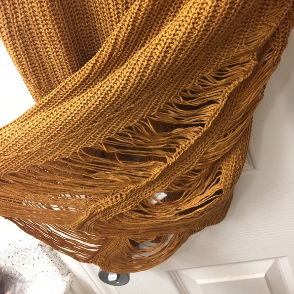 Sweater - Picture 3 of 3