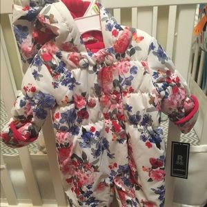 3-6 Month floral pram snowsuit Baby Girl (new)