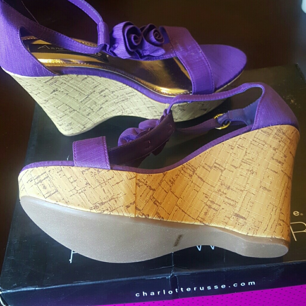 Heels - Picture 2 of 2