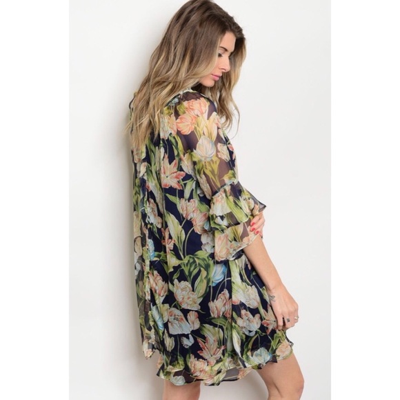 ⭐️CLEARANCE ⭐️.Floral print shift dress - Picture 2 of 4