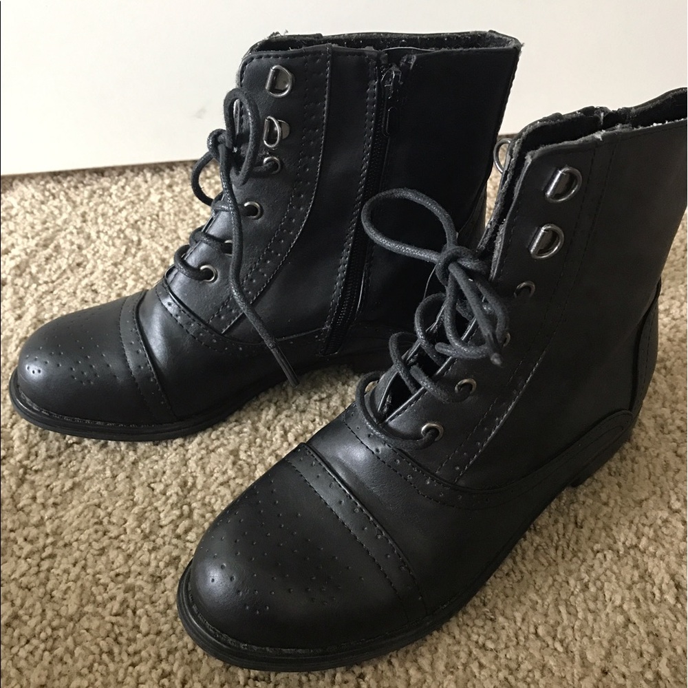 black combat boots new