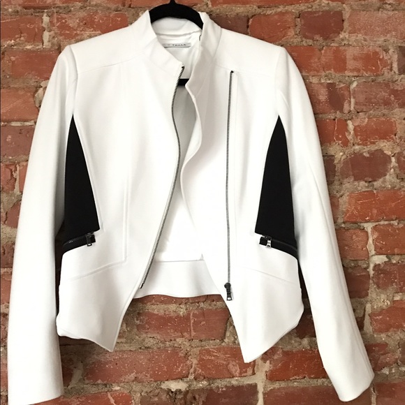 Tahari jacket - Picture 2 of 3