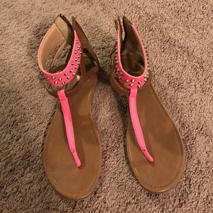Women's size 8.5 report sandals