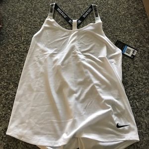 NWT Nike workout shirt - size M