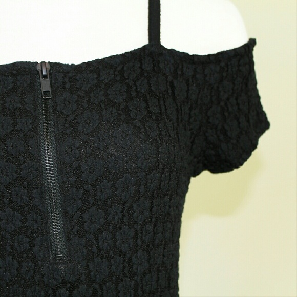 NWT Silence + Noise Off The Shoulder Bodycon Dress - Picture 3 of 5