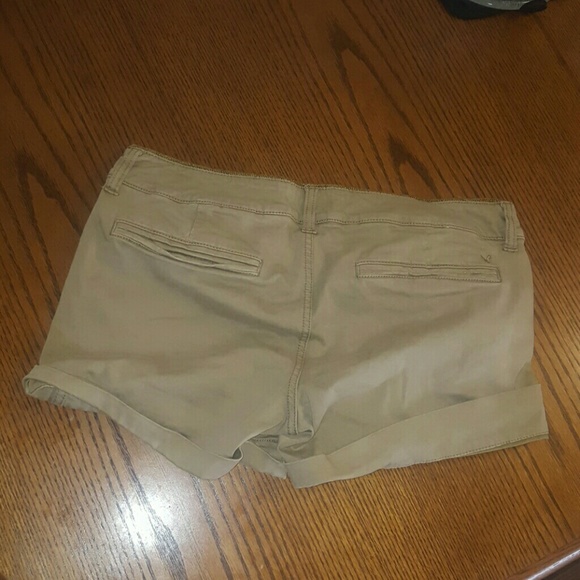 Shorts - Picture 2 of 4
