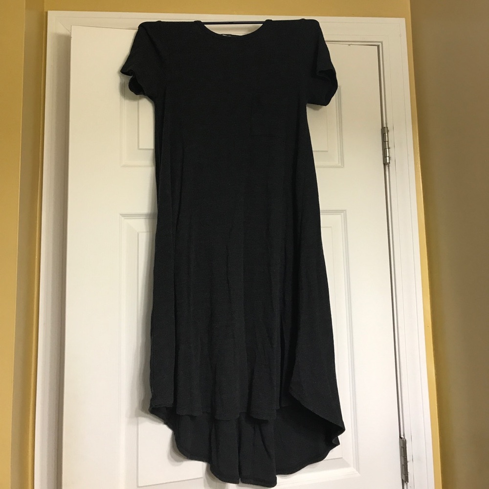 Beautiful ribbed charcoal gray lularoe carly