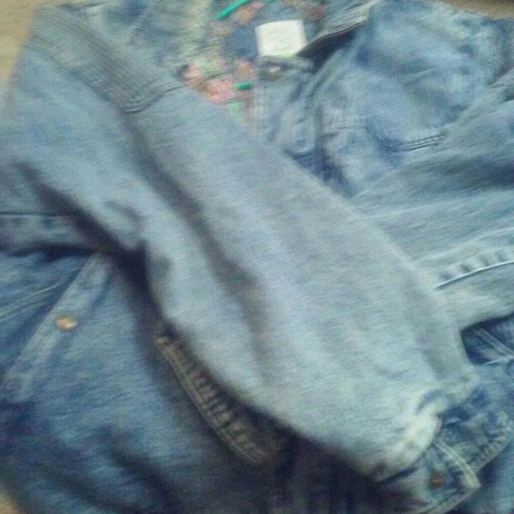 Jacket - Picture 3 of 3