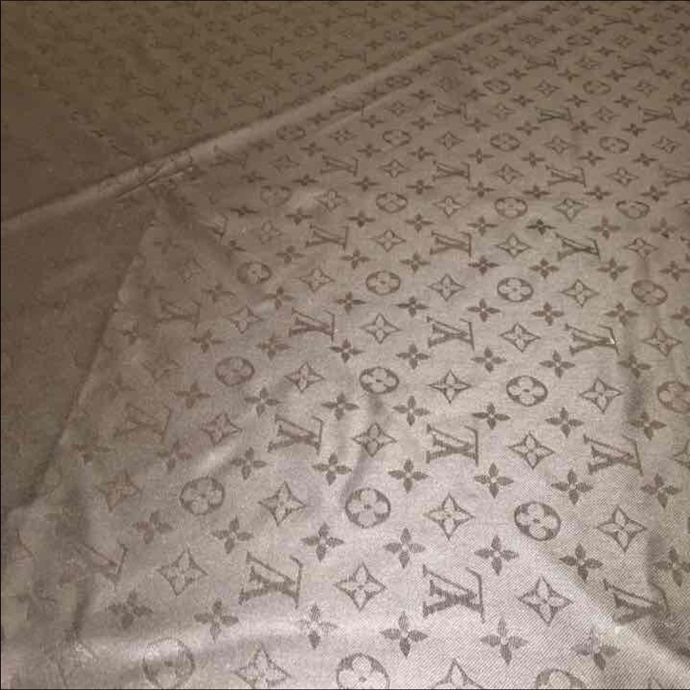Louis Vuitton shawl - Picture 3 of 4