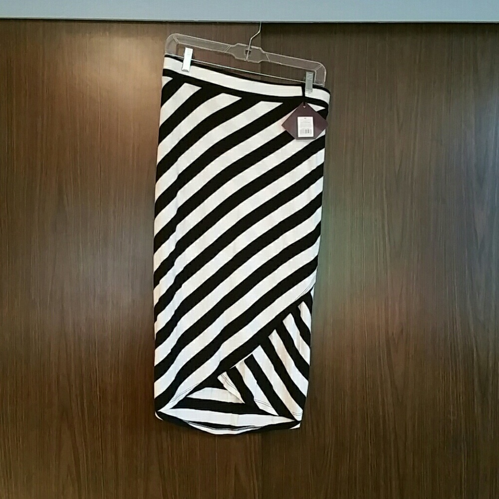 Black & White skirt