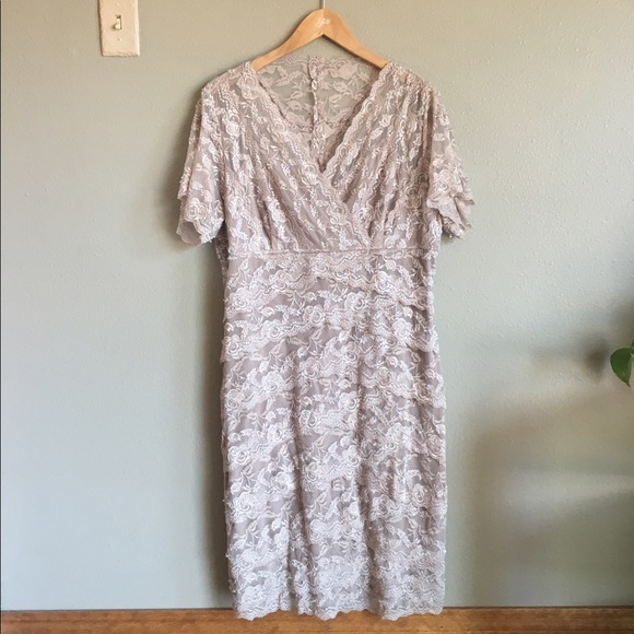 Bju sage Lacy dress - Picture 1 of 3