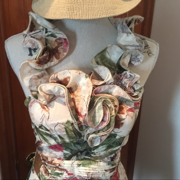 Dress - Picture 2 of 4