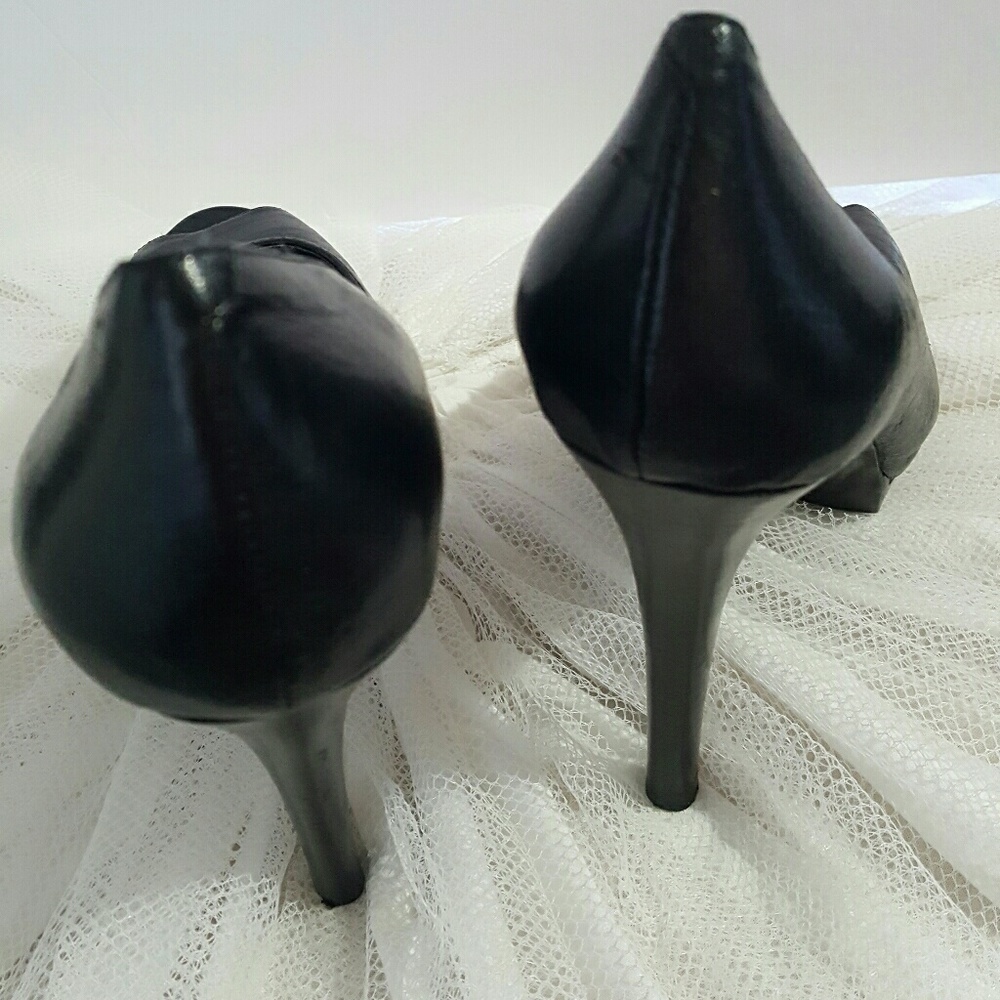 Bcbgeneration Peep Toe Platform Pump - image 3