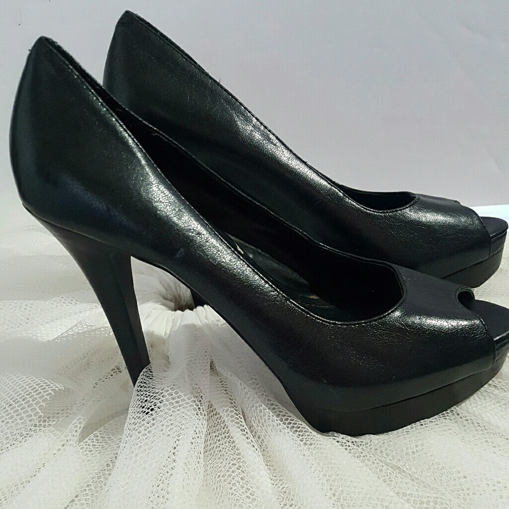 Bcbgeneration Peep Toe Platform Pump - image 5