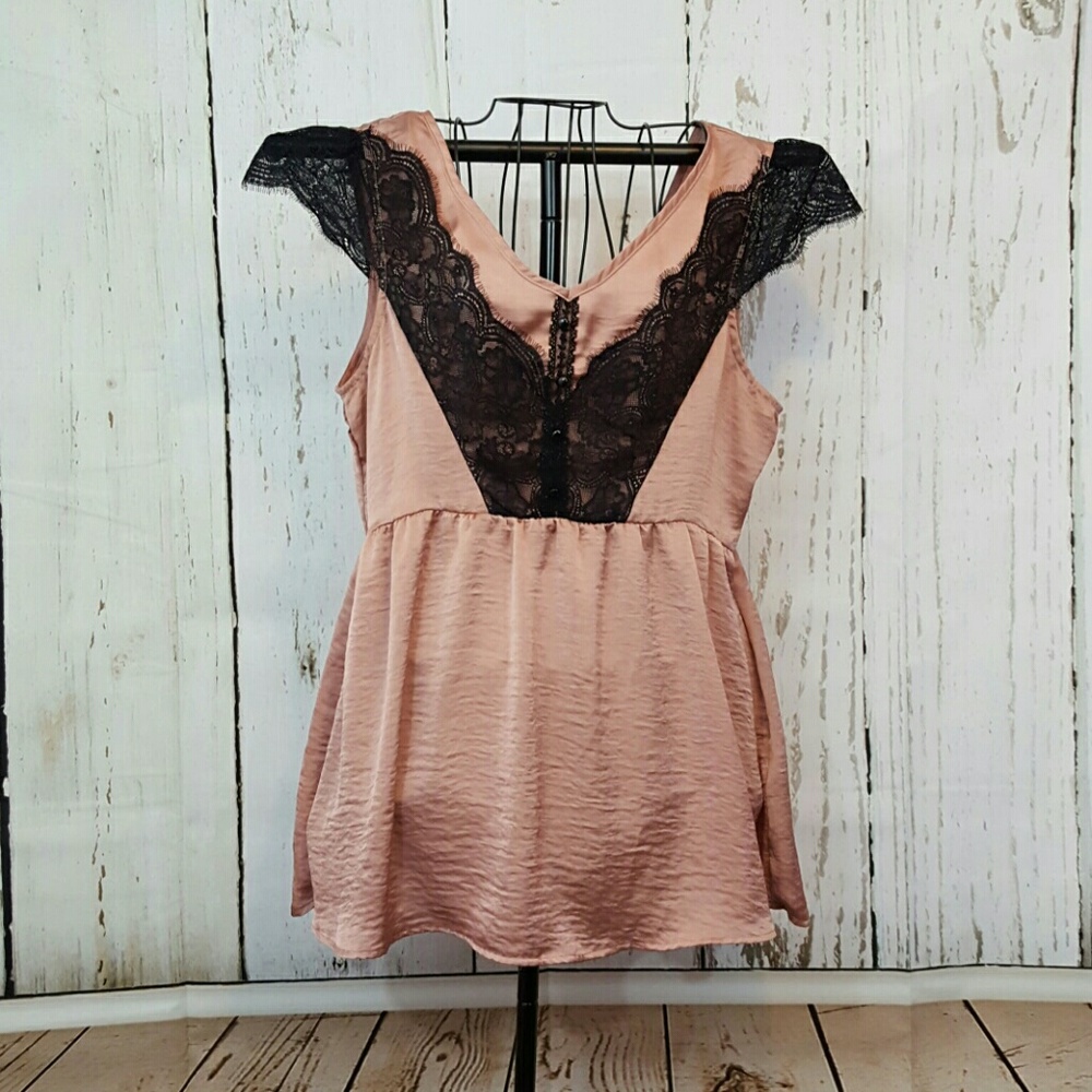 Eyeshadow Top With Lace, Size XL