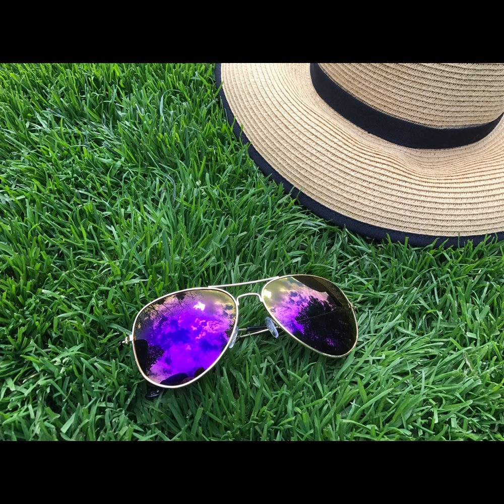 ☀️Hot Aviators W/case☀️