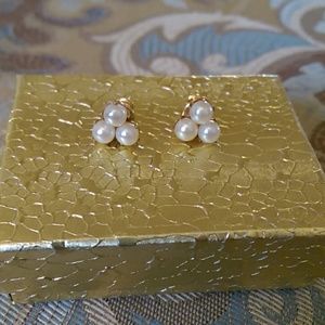 Pearl earrings