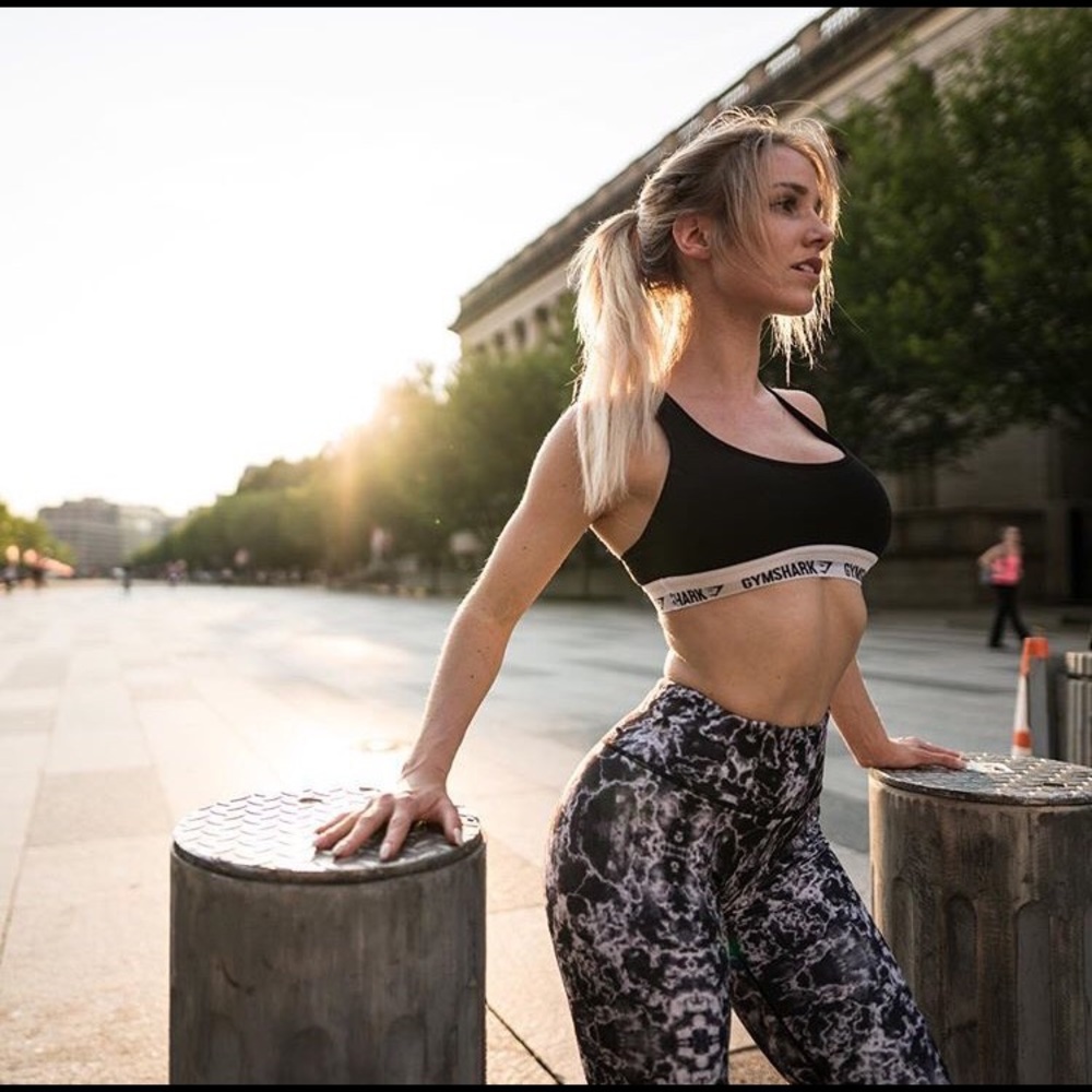 SOLD--GymShark Ripple Leggings - Picture 2 of 4