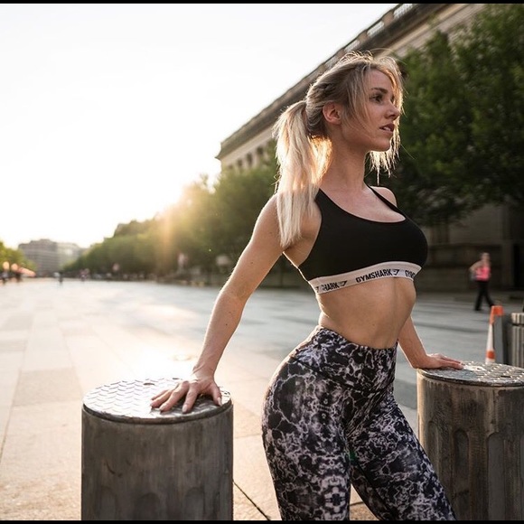 SOLD--GymShark Ripple Leggings - Picture 2 of 4